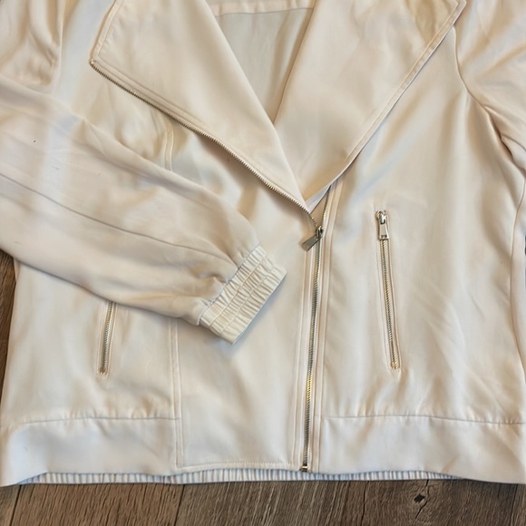 Pink Cache jacket - Picture 4 of 4